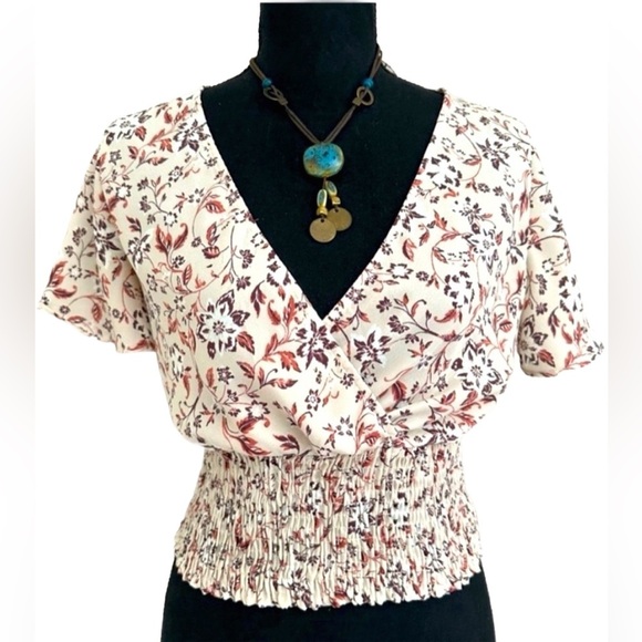 Paper Crane Tops - PAPER CRANE ~ Women’s BOHO elastic waist flutter sleeve crop top size M